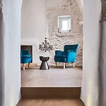 Apartment White Dream *